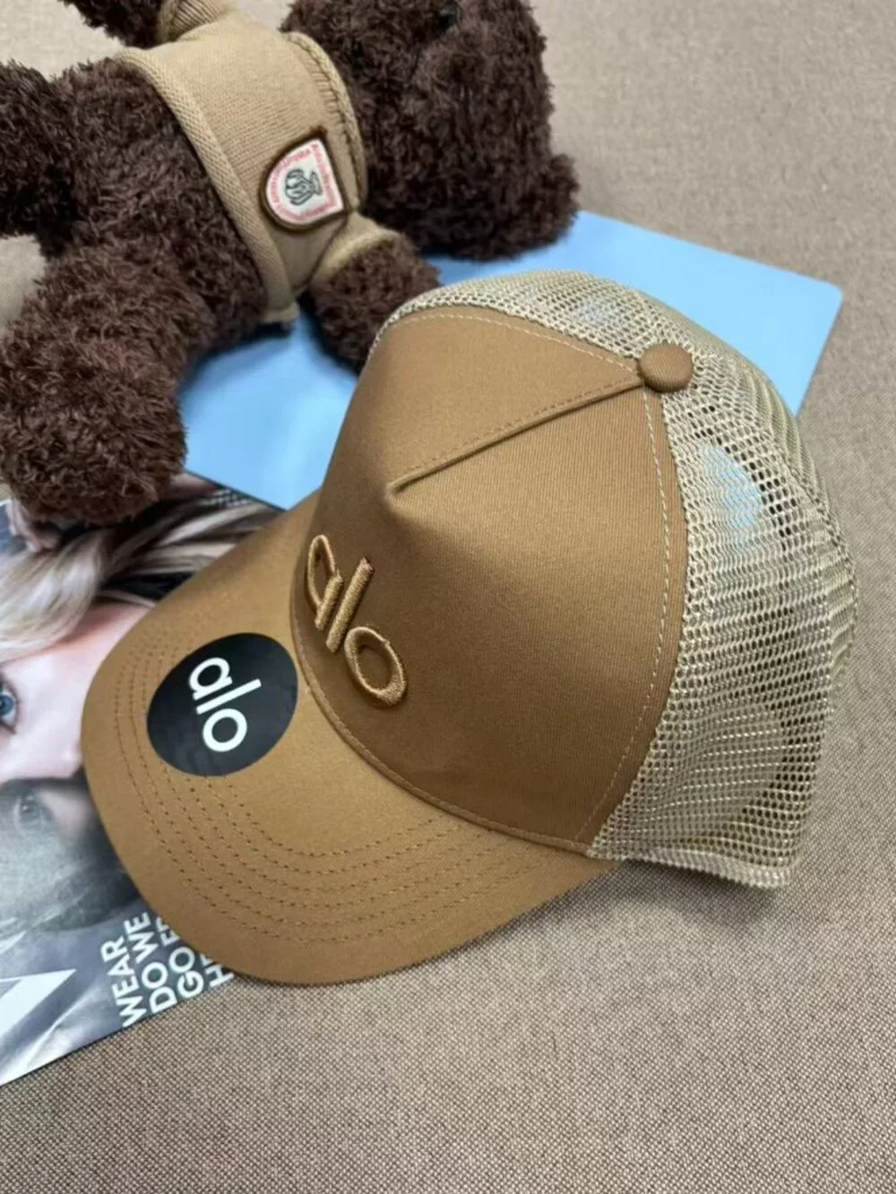 🔥Alo Sports Cap Gravel Color Effortless to wear and versatile